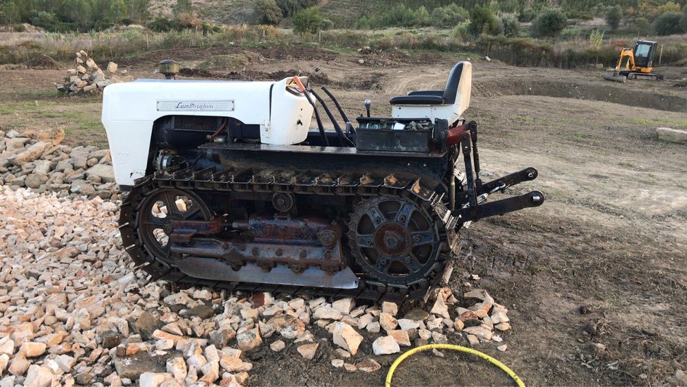 Trator de Rastos Lamborghini