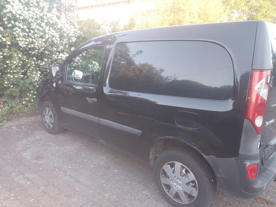 Do sprzedania Renault Kangoo.
