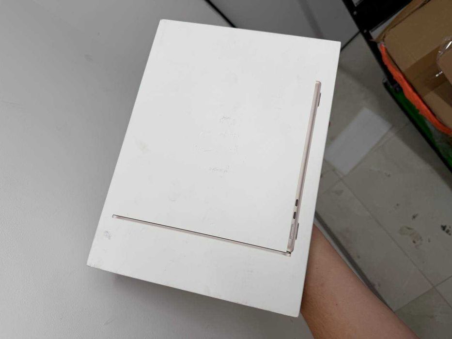 Apple MacBook Air 13,6" 2026 Apple M5 8 core GPU 16GB 512GB Starlight (MDHA4)