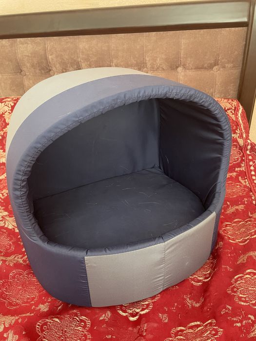 Будиночок, спальне місце для кота ( кіцьки) ( б/ у)