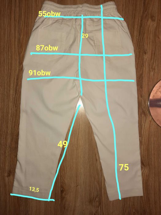 Spodnie białe na gumce