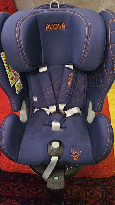 Fotelik samochodowy avova swan-fix  i size z bazą obrotową 360°