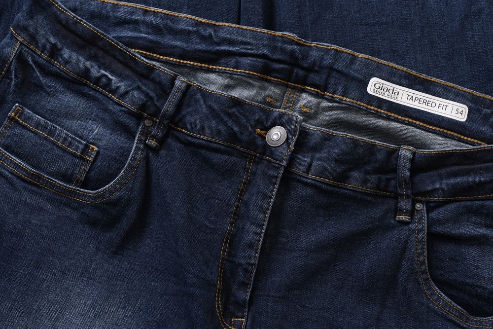 GIADA spodnie damskie jeansy tapered fit bawełna strecz r. 54