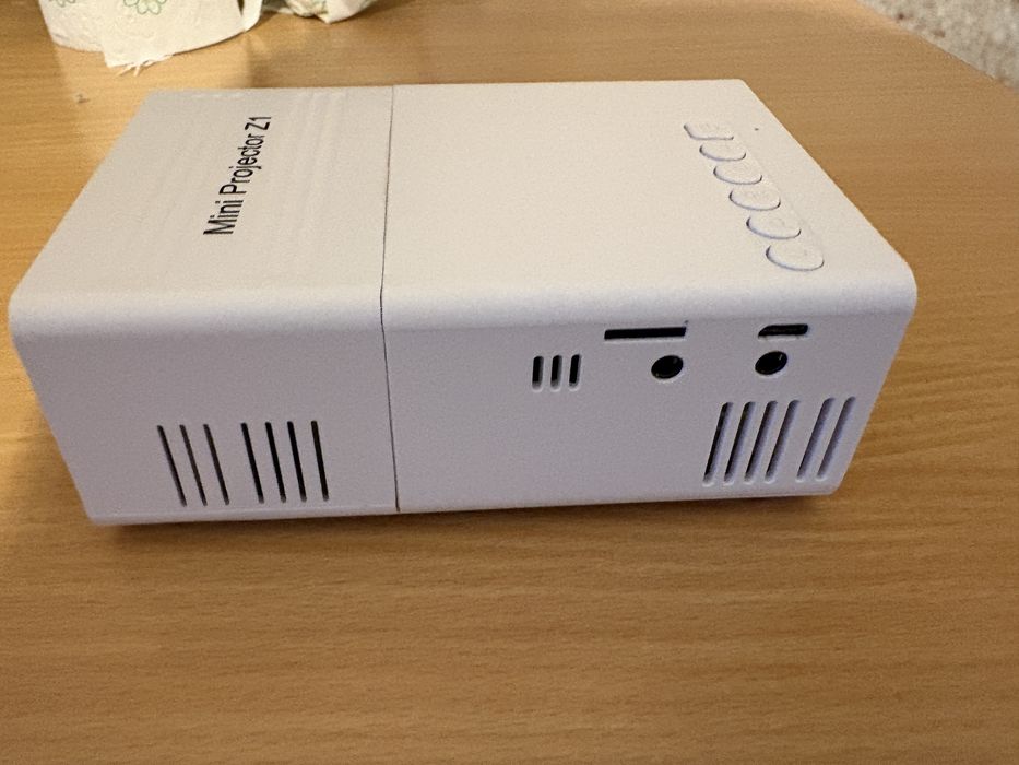 Miniprojektor z1 projektor