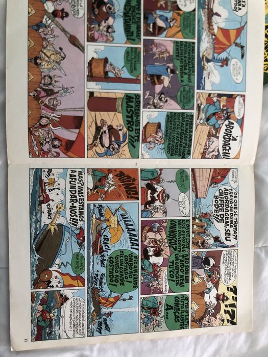 Livros Asterix, editoras diferentes.