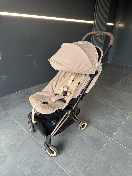 Wózek spacerowy Cybex Coya – lekki, składany, beżowy