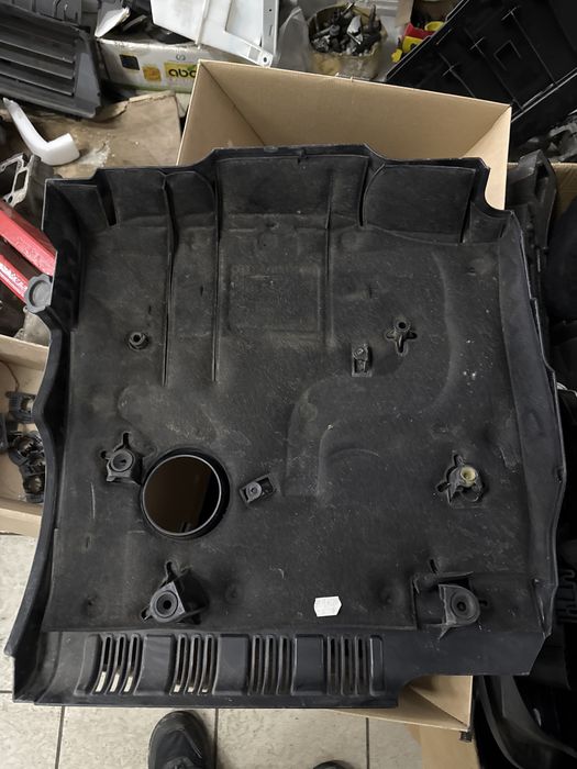 Кришка двигуа audi 2.0 tfsi
