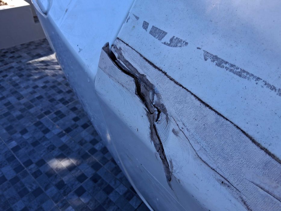 Limpeza e lavagem de viaturas Reparação em jantes e plásticos
