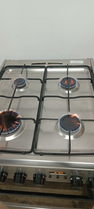 Kuchenka Gazowo Elektryczna Electrolux 50cm Srebrna stan Bardzo Dobry