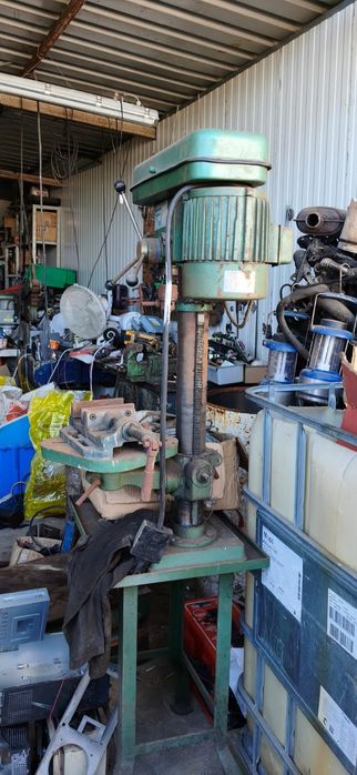 Berbequim de Coluna Industrial Trifásico com Torno