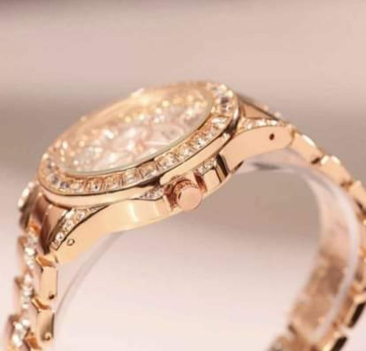 Relógios femininos de Quartzo (novos)