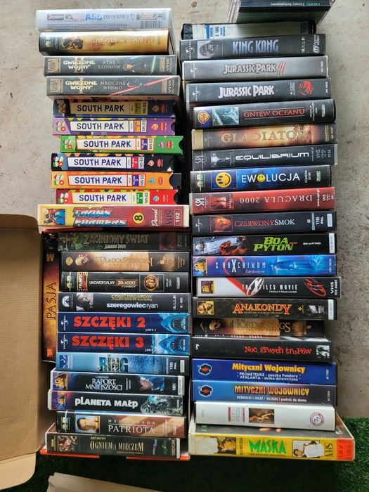 Kolekcja kaset VHS Filmy Klasyki Retro | South Park, Jurassic Park, Star Wars