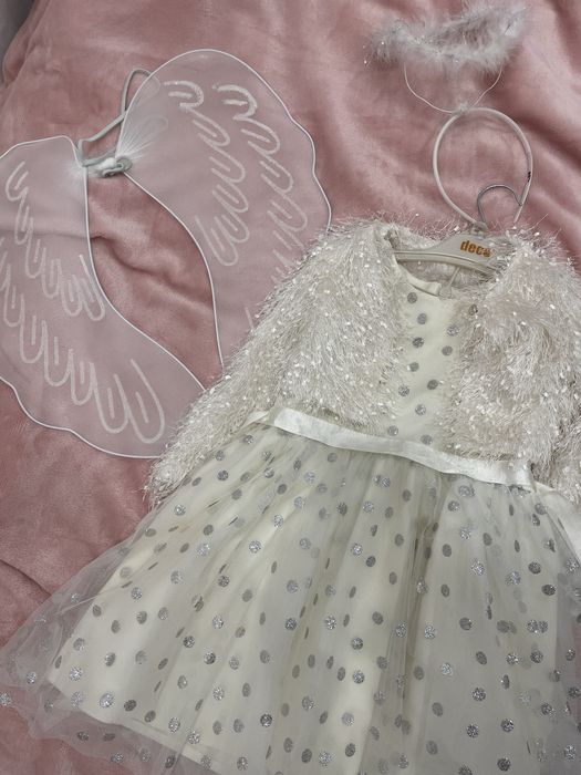 Костюм ангела напрокат(німб, крила, плаття)