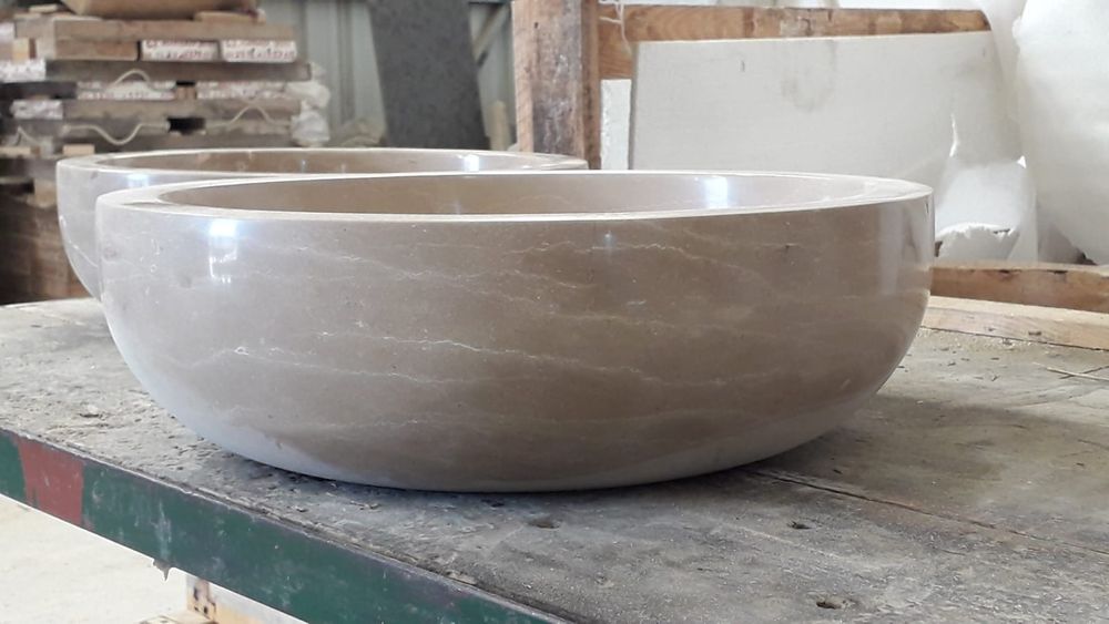 Pia em marmore ou lavatorios em pedra