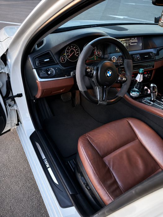 Продам BMW 528i F10 2013 год