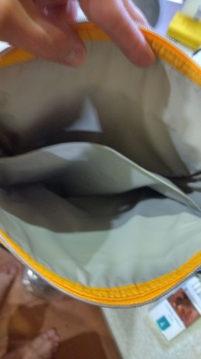 Продам сумку через плечо Calvin Klein