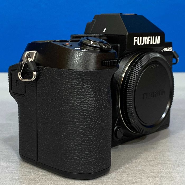 Fujifilm X-S20 (26.1MP) + XC 15-45mm f/3.5-5.6 OIS PZ | NOVA | 3 ANOS DE GARANTIA