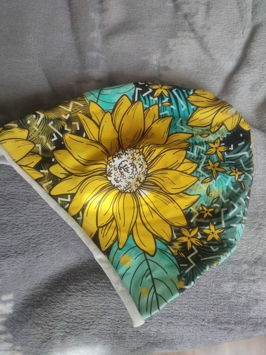 Czapka czapeczka cienka wiosna jesień