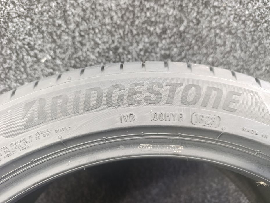 Шини 255/45R20 Bridgestone