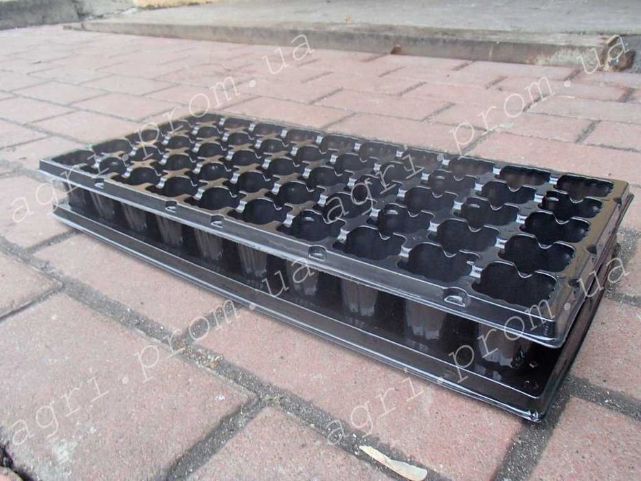 Касета на 50 комірок, з піддоном  Роздріб 34,35грн Гурт 27,48 грн