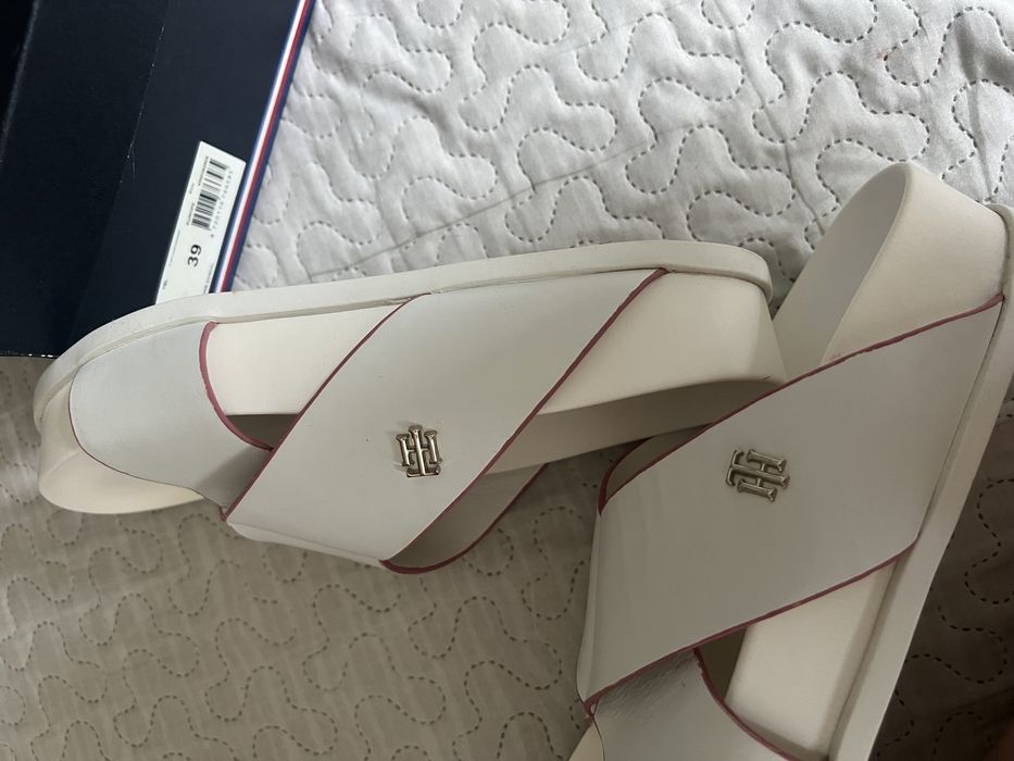 Klapki Tommy Hilfiger 39