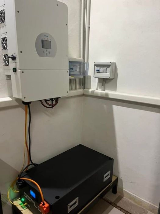 Системи безперебійного живлення під ключ/Інвертори монтаж