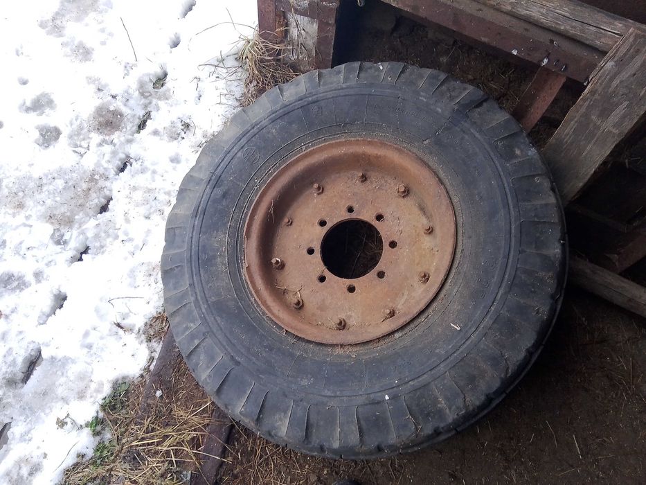 Продам колесо в сборе на ПТС 4