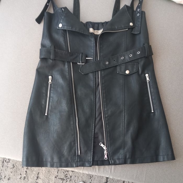 Продам Кожаный платья  размер  S в идеальном состоянии