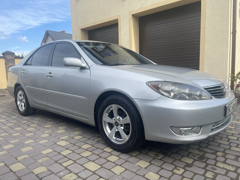 Продаж Toyota Camry Тойота Камри 2005 року 2.4 бензин