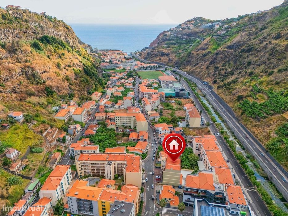 Apartamento T3 situado no coração da Ribeira Brava em excelente estado