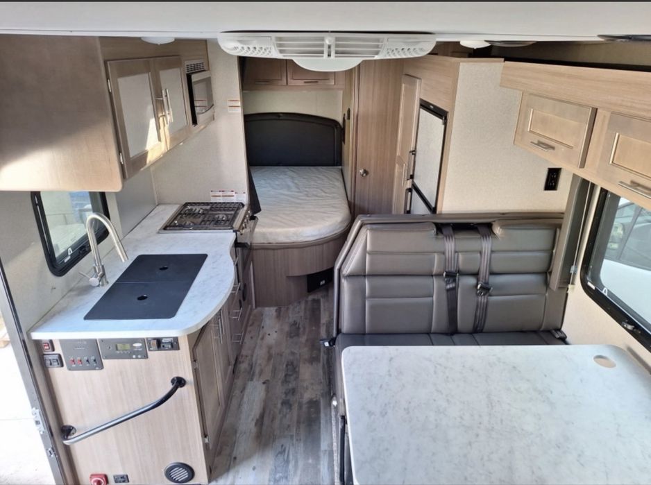 Ford E450 – Amerykański kamper 2021 rok