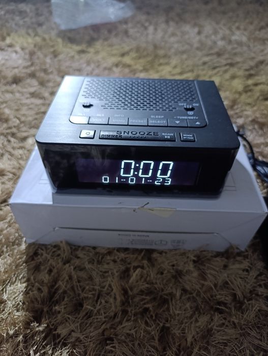 Радіо з Годинником та будильником від Usb