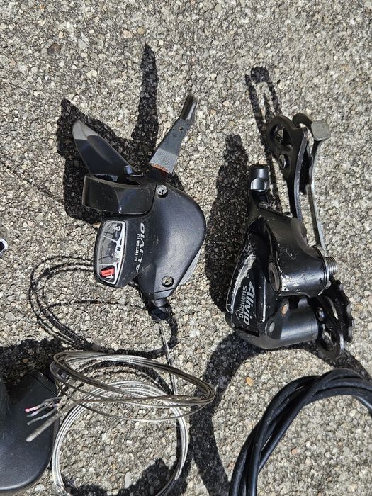 Grupo  Shimano ALIVIO de  MTB 3x8v