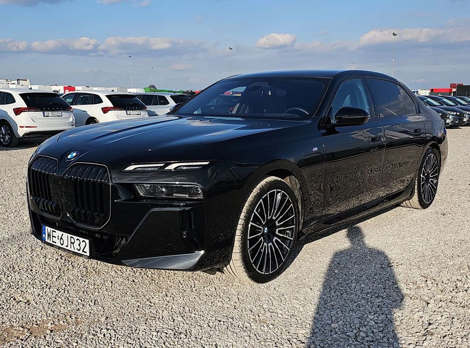 BMW Seria 7 3.0 Hybryda Plug-In 489KM X-drive Bowers & Wilkins Faktura Vat-23%