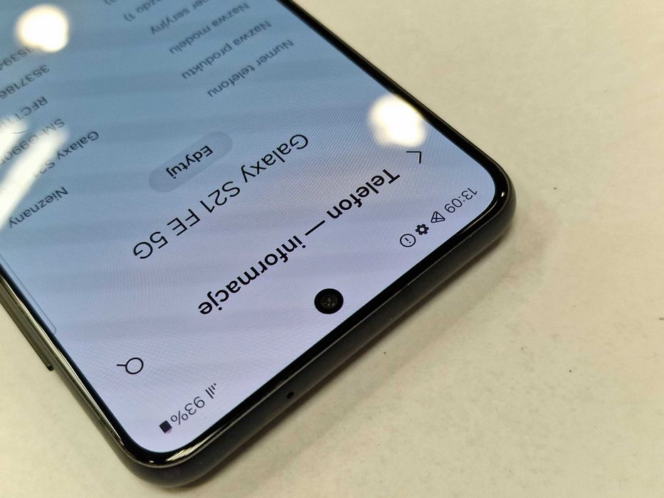 Samsung Galaxy S21 FE 5G/ 6GB/ 128GB/ Graphite/ Grade C + ładowarka