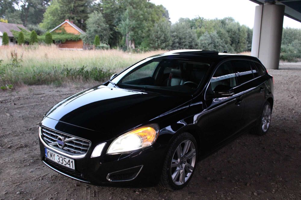 Volvo V60 2.4 D5 AWD SUMMUM