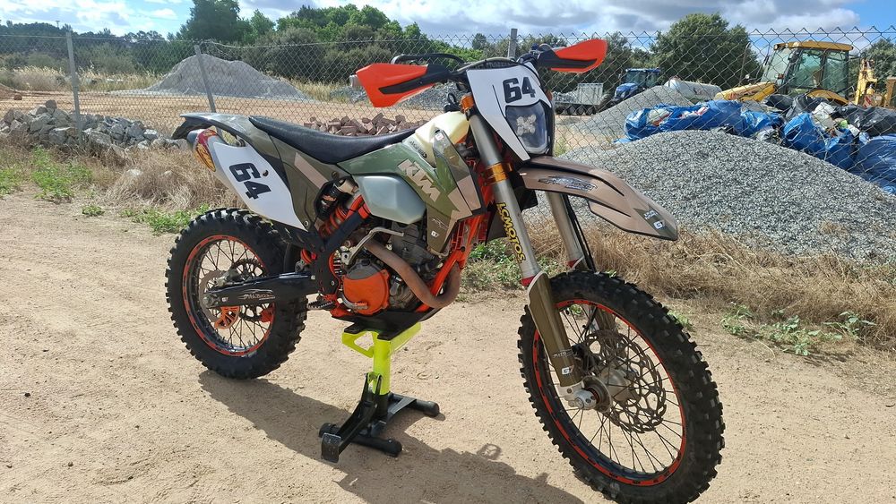 Ktm EXC-F 250 com extras