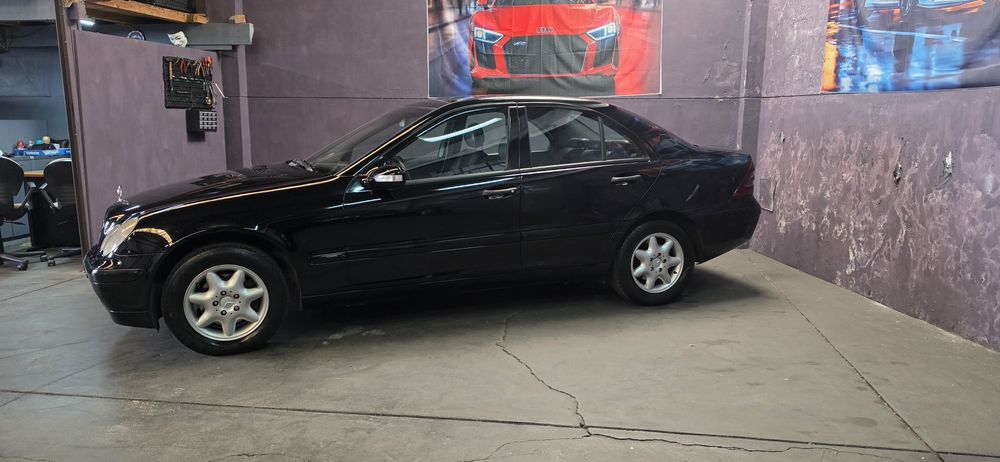 Mercedes Benz C220 CDI Nacional