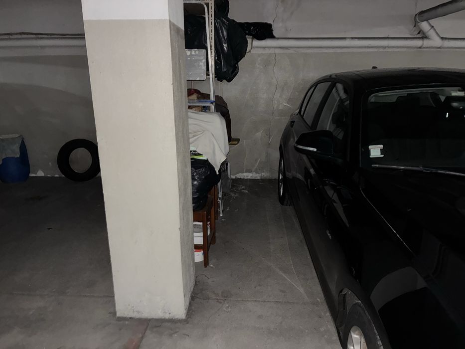 Alugo lugar de garagem com13m2