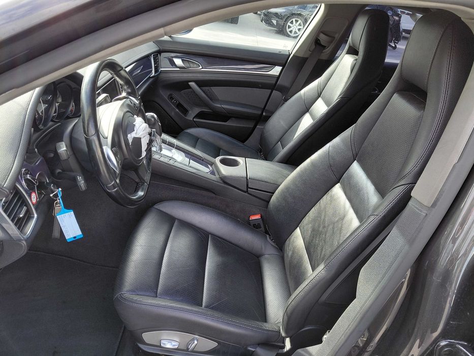 Porsche Panamera 3.0, 2015