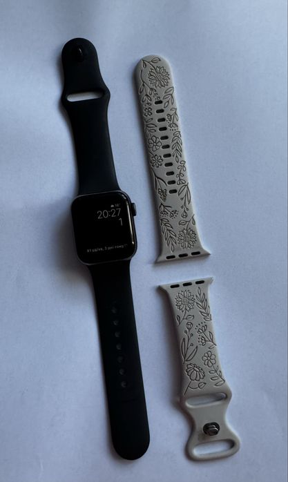 Apple Watch Series 5 44 mm GPS.