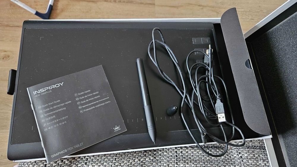 Nowy tablet graficzny profesjonalny. Prezent dla dzieci