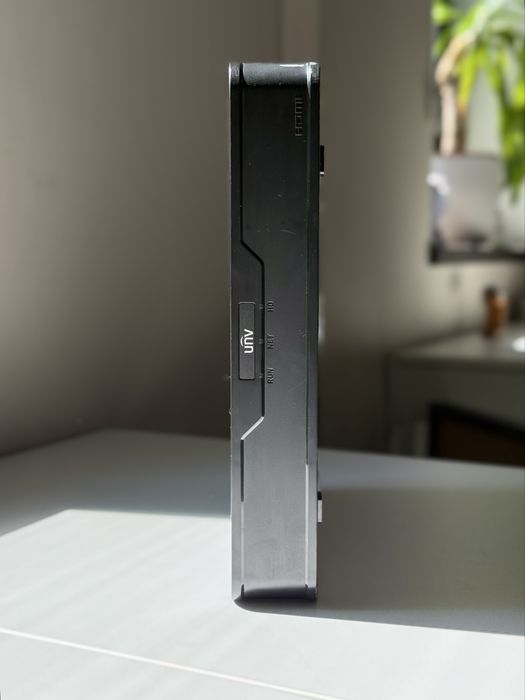 Мережевий IP відеореєстратор Uniview NVR301-08S3