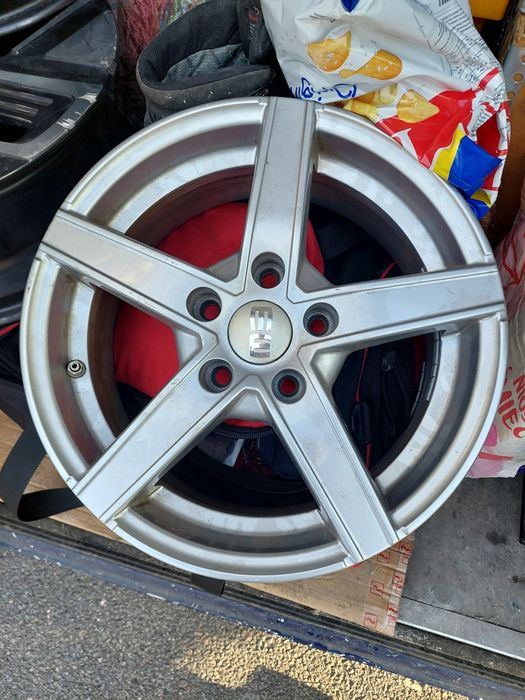 Felgi aluminiowe Ew12 7x16 kpl