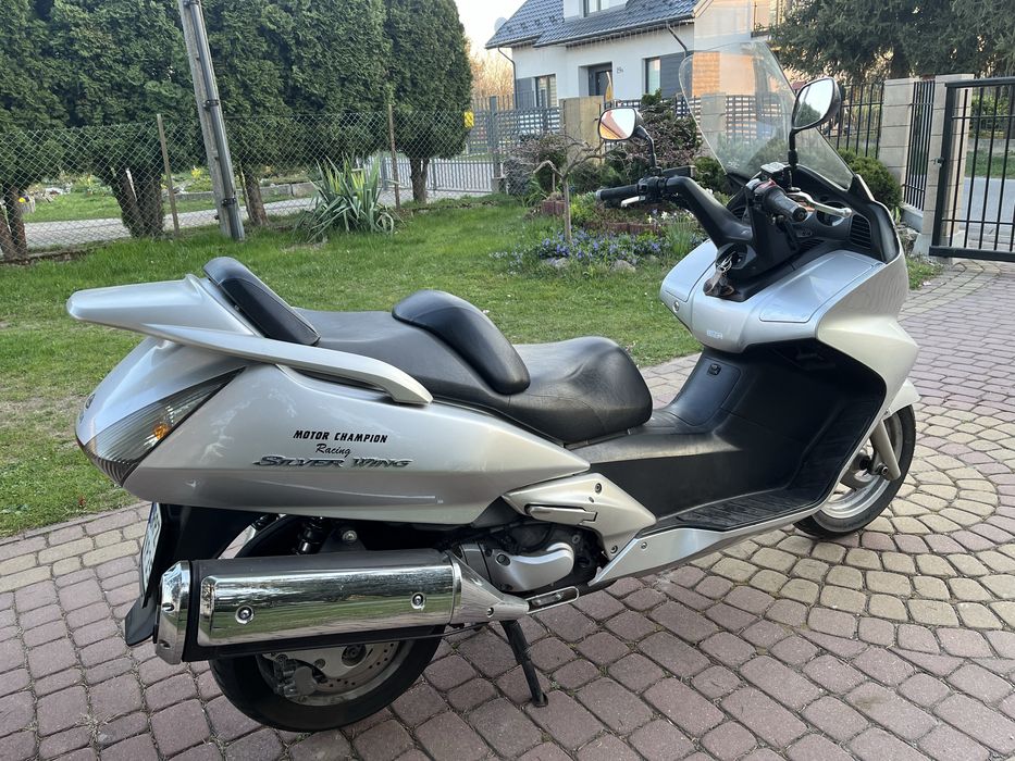 Honda silver wing 600