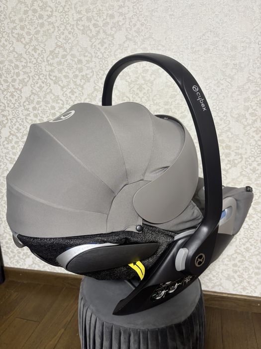 Автокрісло Cybex Cloud Z Soho Grey сірий колір
