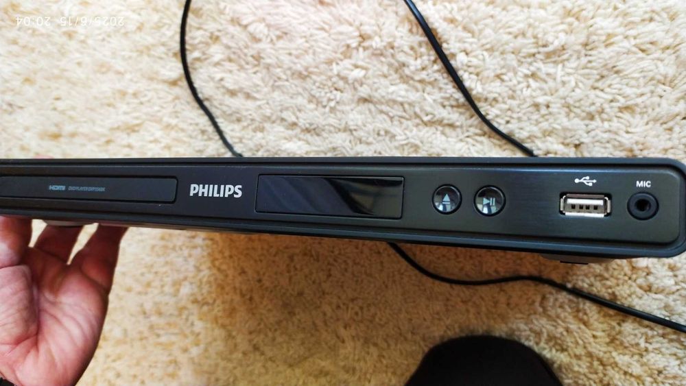 Відеоплеєр "Philips" в робочому стані