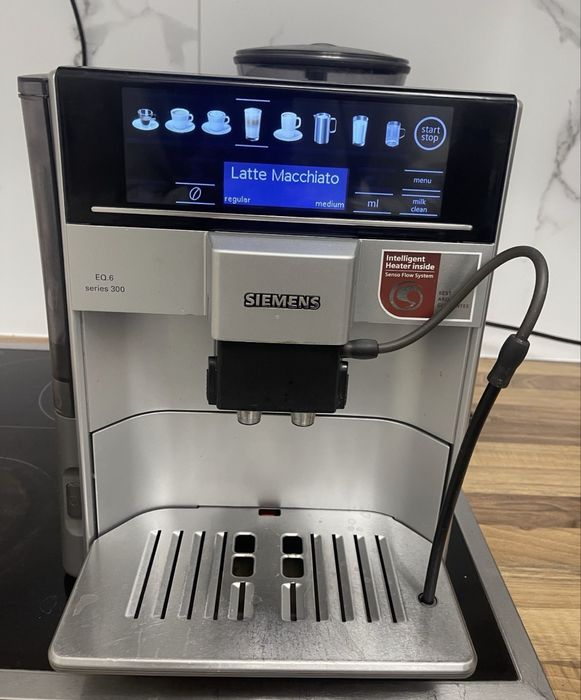 Продам кавоварку SIEMENS EQ6