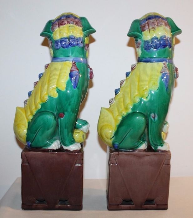 Dois caes de Foo enormes ( 38 cm) porcelana chinesa. Marcados e numerados