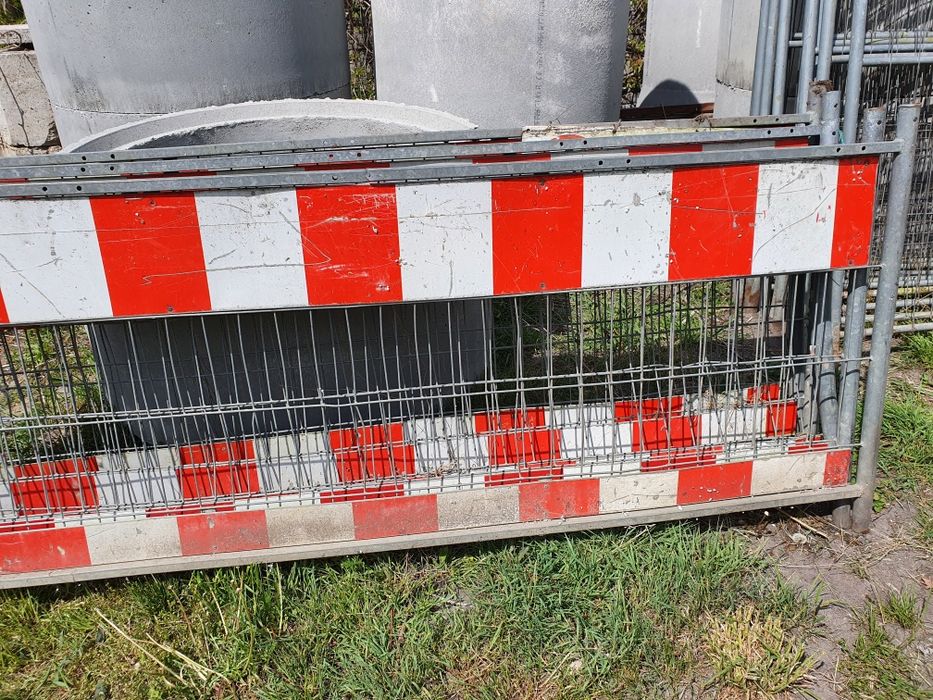 Ogrodzenia budowlane. Dłużyca